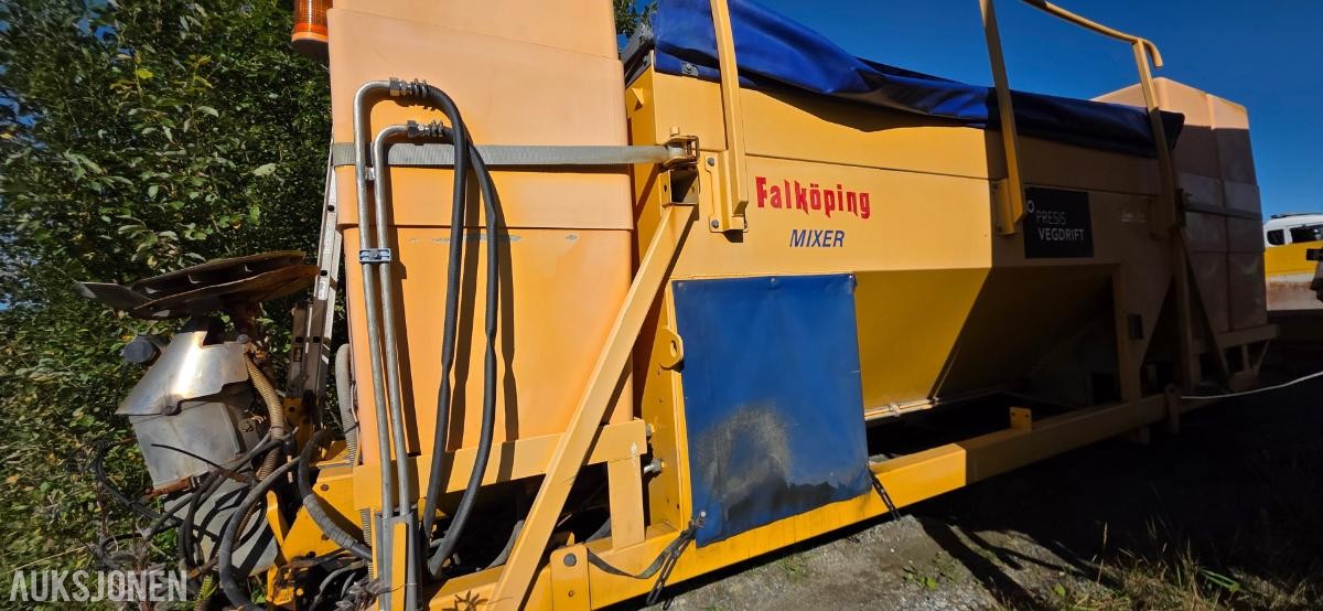 2019 Falköping CLC-647 saltspreder, 8,2 / 4,0 m³, 2 100 kg