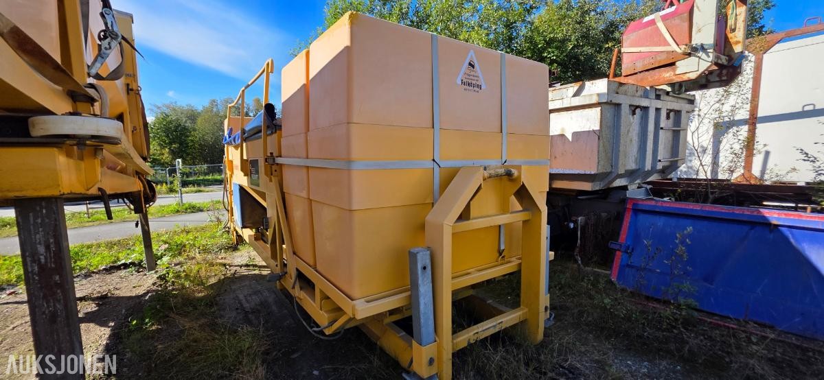 2019 Falköping CLC-647 saltspreder, 8,2 / 4,0 m³, 2 100 kg