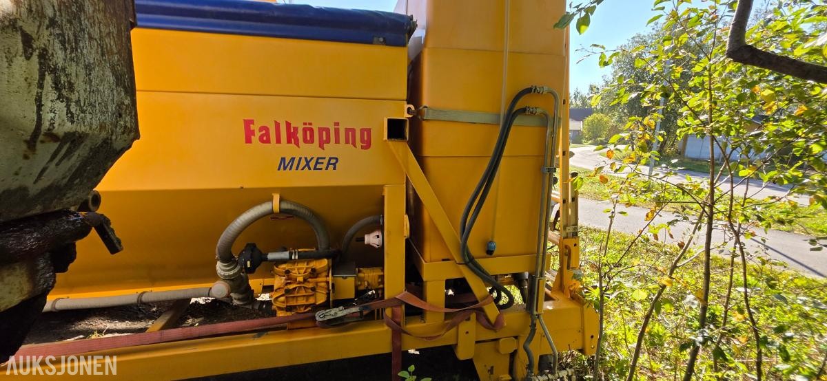 2019 Falköping CLC-647 saltspreder, 8,2 / 4,0 m³, 2 100 kg