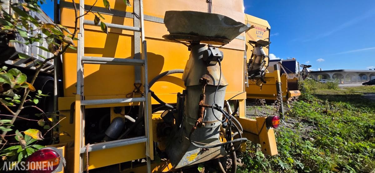 2019 Falköping CLC-647 saltspreder, 8,2 / 4,0 m³, 2 100 kg