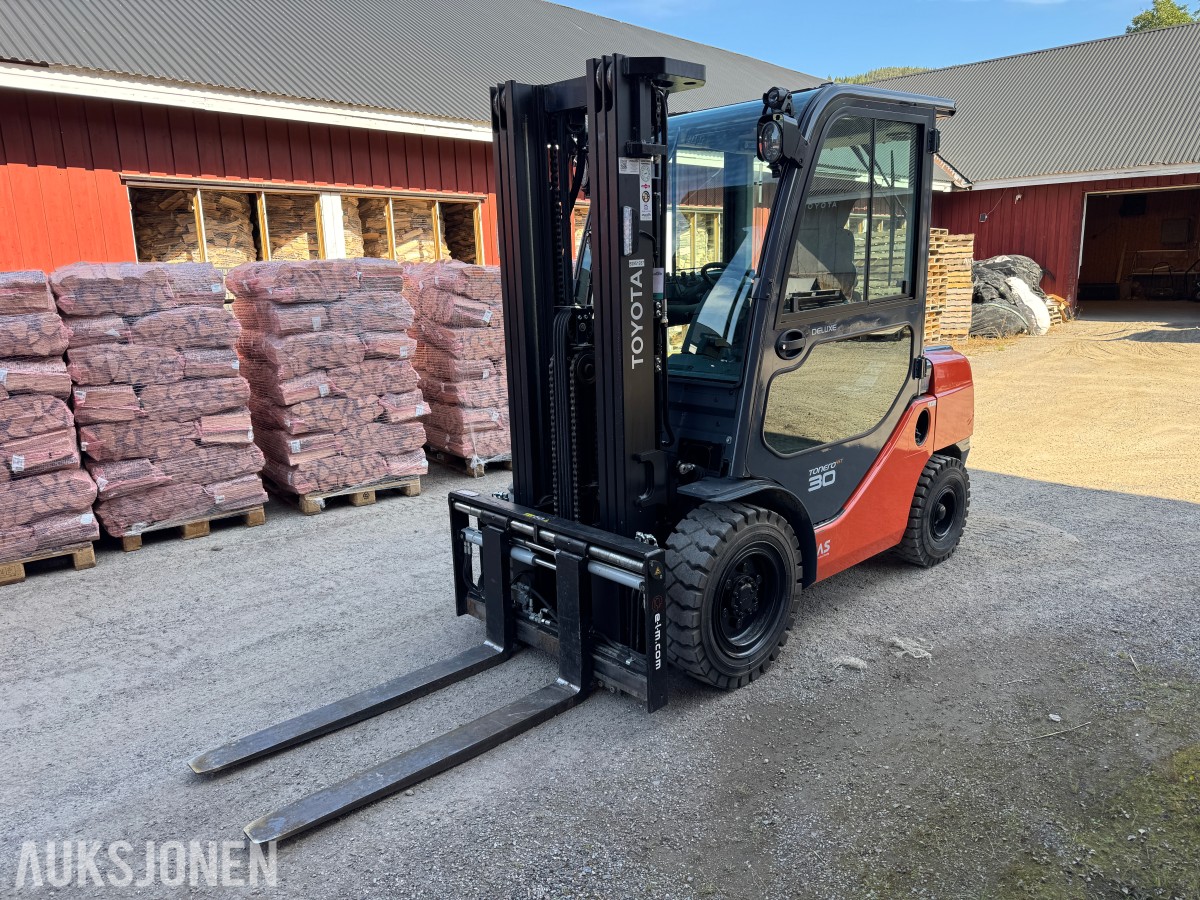 2020 Toyota TONERO 30 06-8FD30F 3T Motvektstruck 4,7M LITE BRUKT