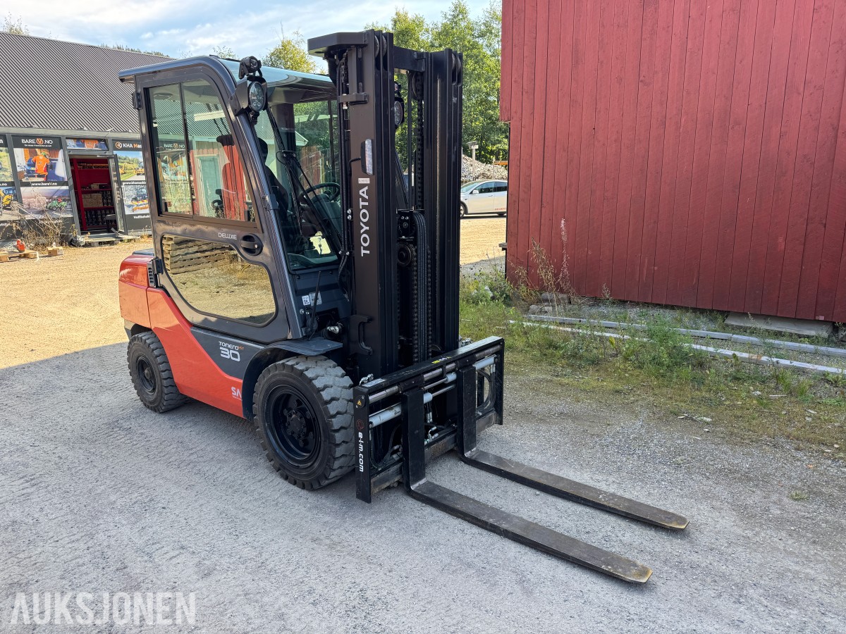2020 Toyota TONERO 30 06-8FD30F 3T Motvektstruck 4,7M LITE BRUKT