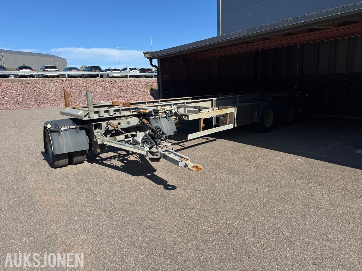 2015 HFR PM 24 3-AKSLET SLEPVOGN 28 TONN