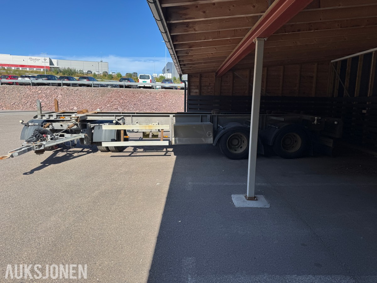 2015 HFR PM 24 3-AKSLET SLEPVOGN 28 TONN