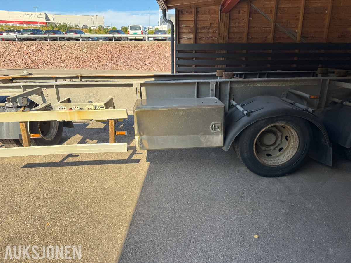 2015 HFR PM 24 3-AKSLET SLEPVOGN 28 TONN
