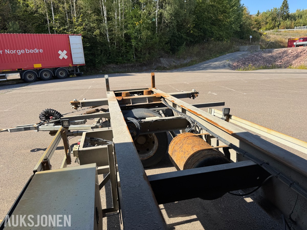2015 HFR PM 24 3-AKSLET SLEPVOGN 28 TONN