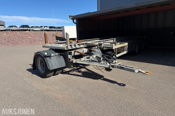 2015 HFR PM 24 3-AKSLET SLEPVOGN 28 TONN