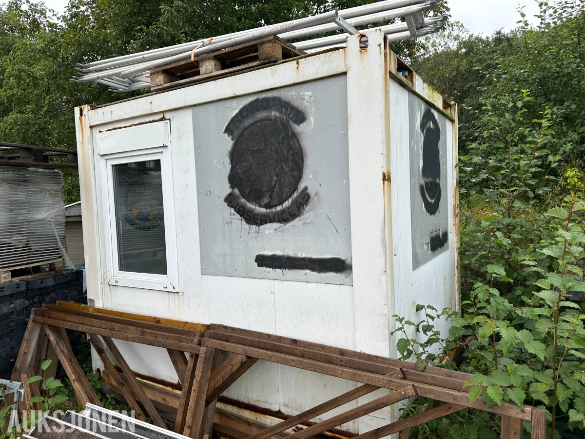 A1 Containerbrakke | Ca. 3 x 2,5 m | Kontor/garderobe