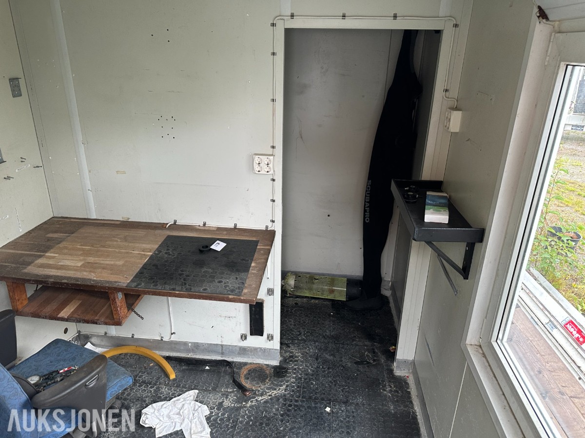A1 Containerbrakke | Ca. 3 x 2,5 m | Kontor/garderobe