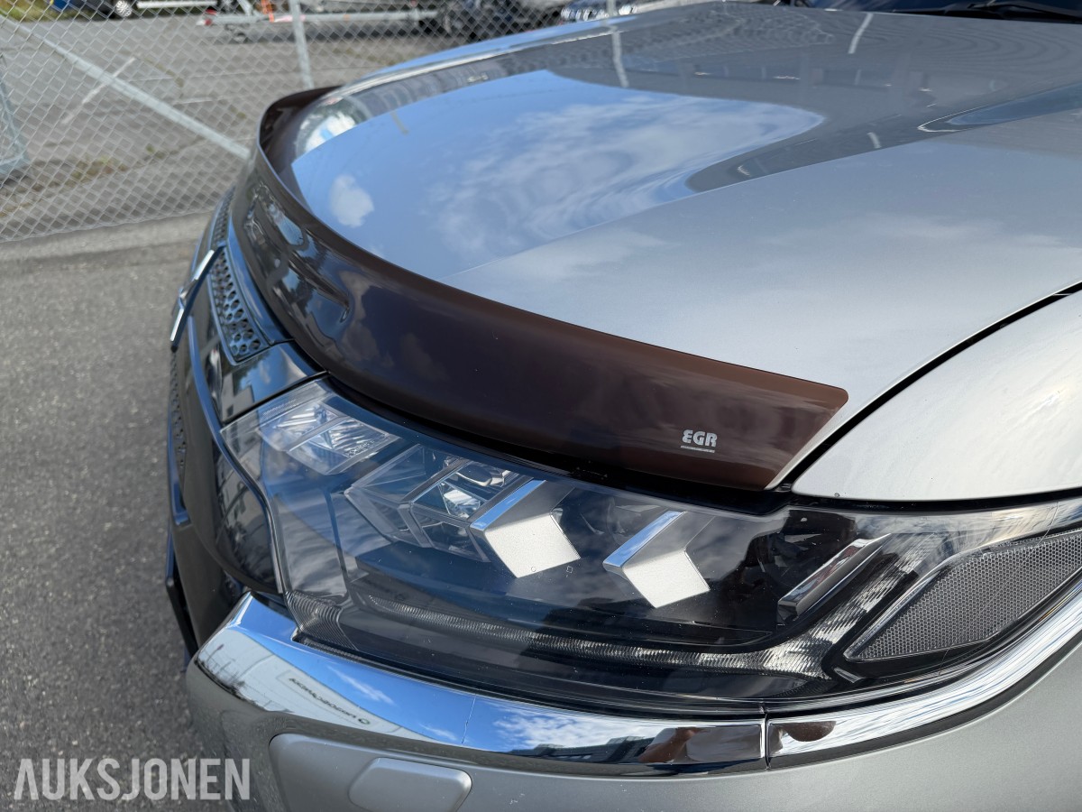 2019 MITSUBISHI OUTLANDER S-EDITION 4X4 HENGERFESTE TAKLUKE 360-KAMERA