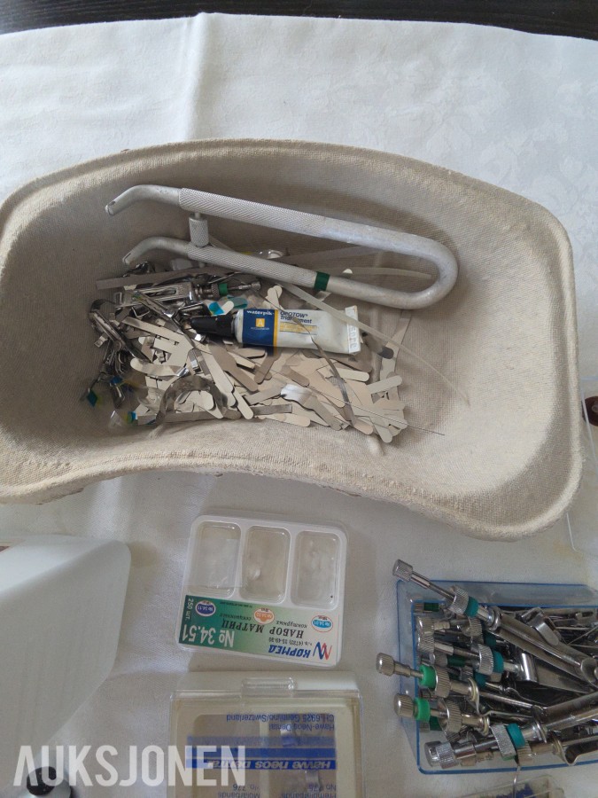 Dentalutstyr og forbruksmateriell – EMS AIR-FLOW, matrisesystemer og poleringsutstyr