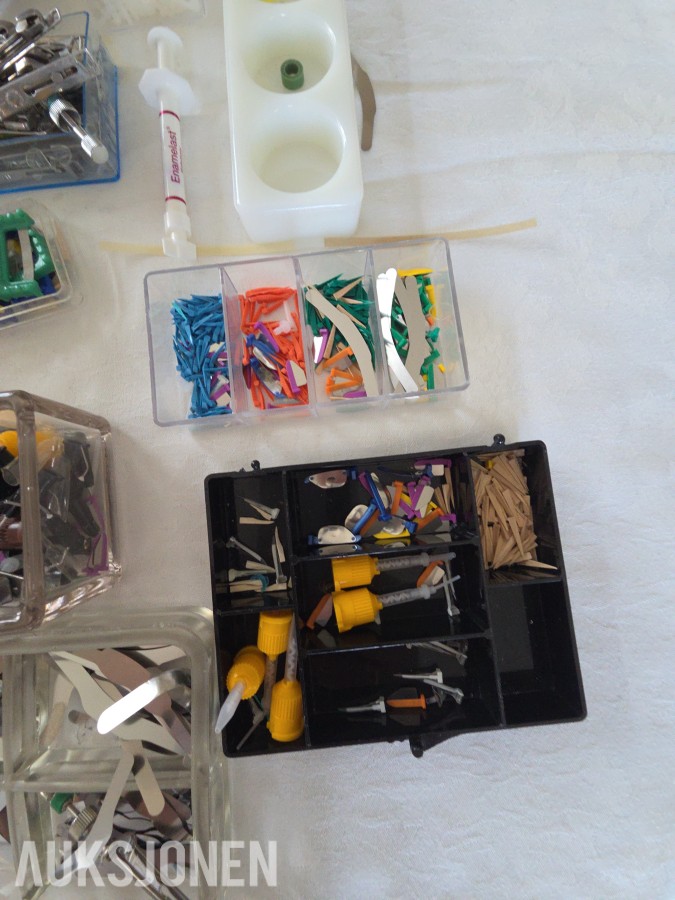 Dentalutstyr og forbruksmateriell – EMS AIR-FLOW, matrisesystemer og poleringsutstyr