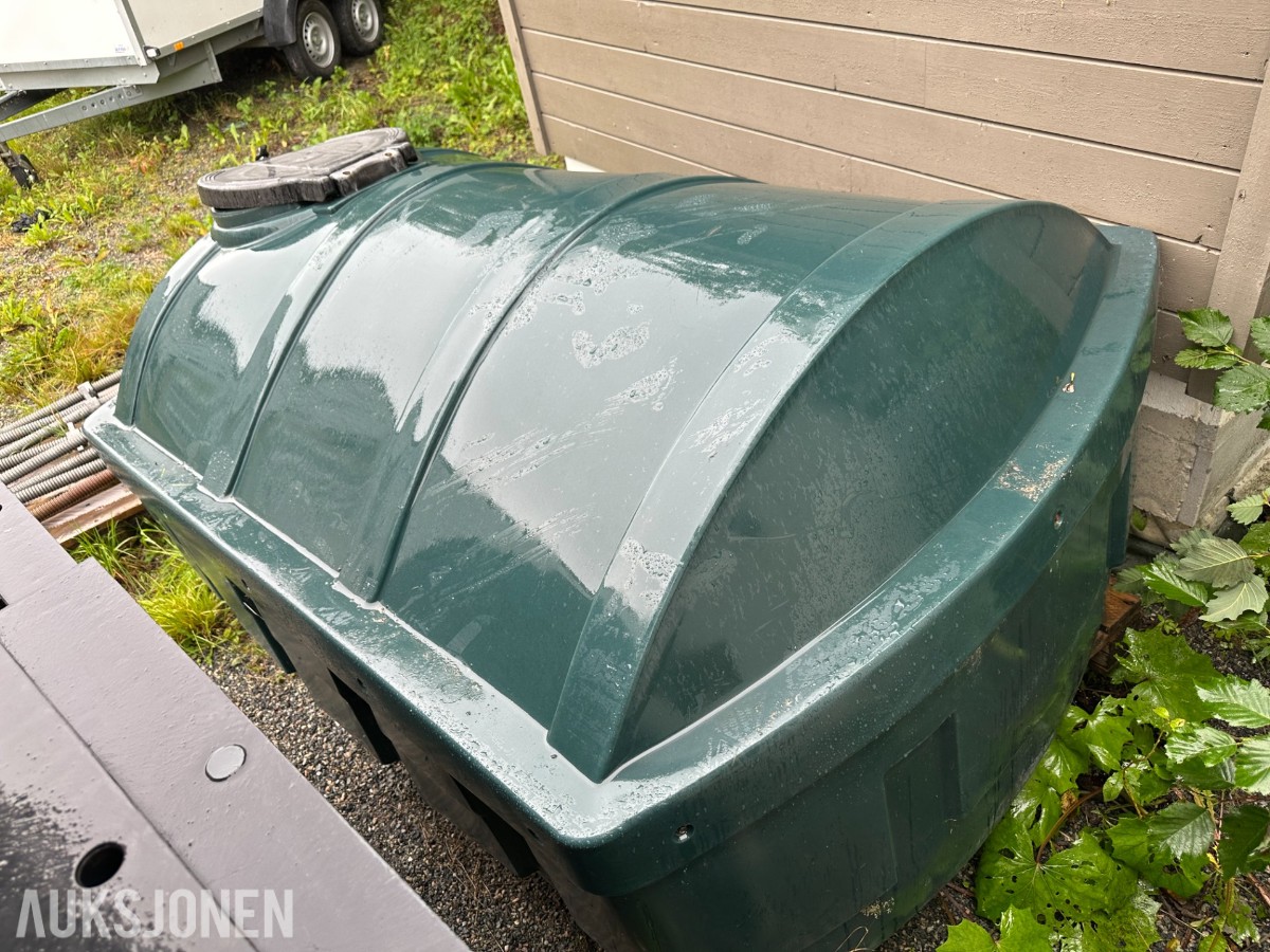 Dieseltank i plast SpillStop overfyllingsvern | Påfyllingssystem