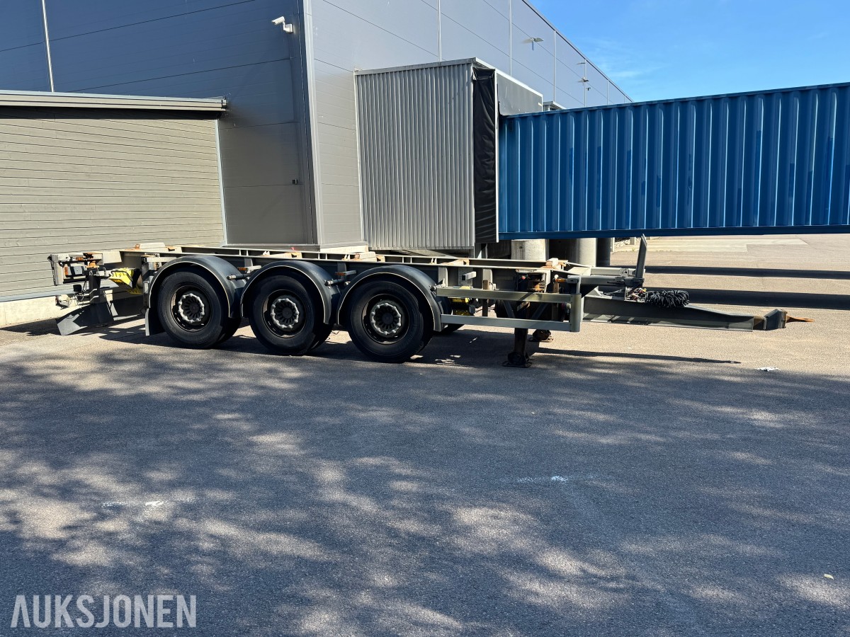 2016 HFR 3 axle centralax trailer, 3-akslet containerhenger, luftfjæring
