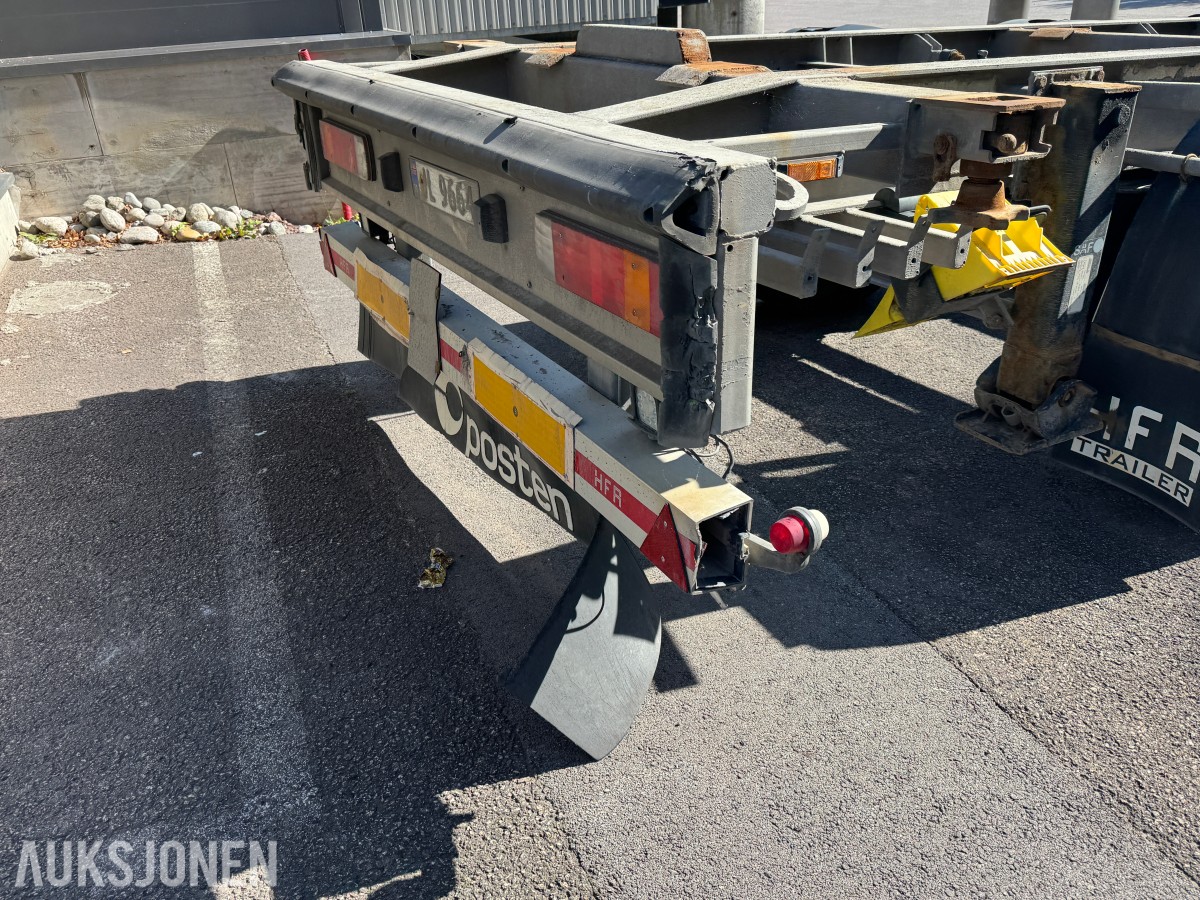 2016 HFR 3 axle centralax trailer, 3-akslet containerhenger, luftfjæring