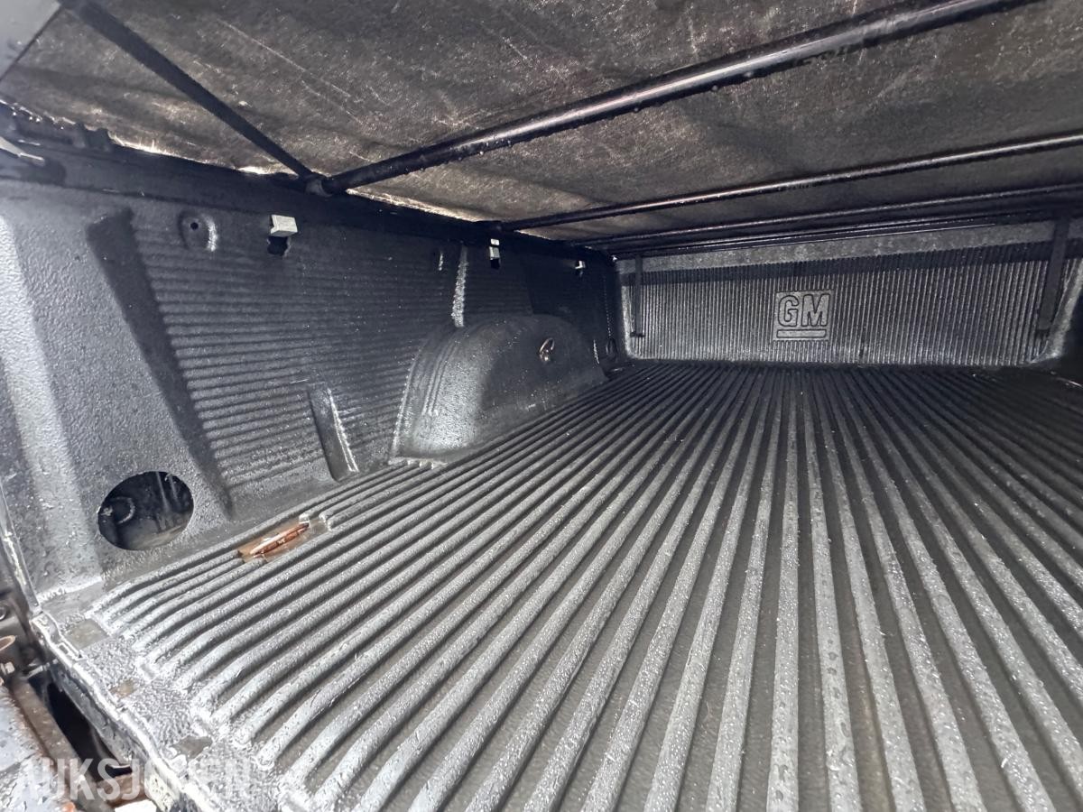 2002 Chevrolet Silverado 6.6 Duramax 4X4 / EU-ok / 354007km