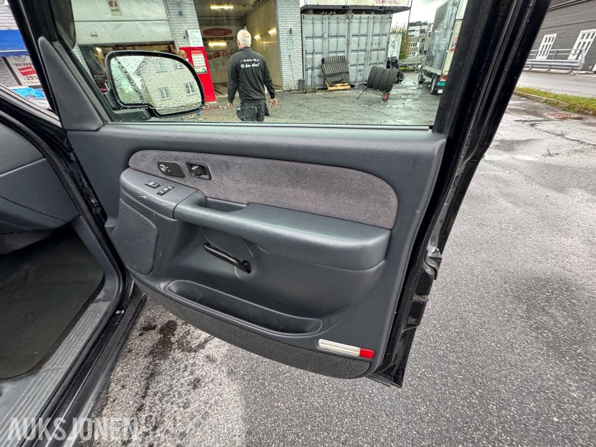 2002 Chevrolet Silverado 6.6 Duramax 4X4 / EU-ok / 354007km