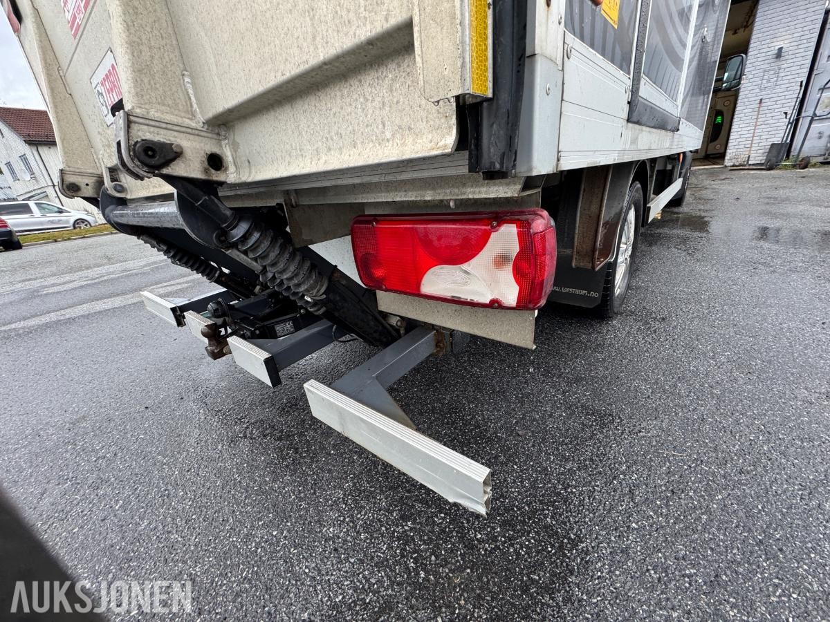 2016 Mercedes-Benz Sprinter 316 CDI/43 skapbil med bakløfter / EU-ok / 286608km