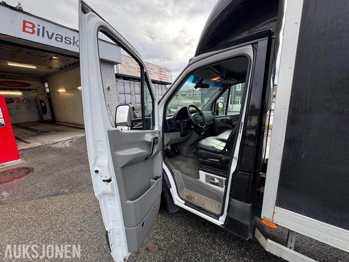 2016 Mercedes-Benz Sprinter 316 CDI/43 skapbil med bakløfter / EU-ok / 286608km