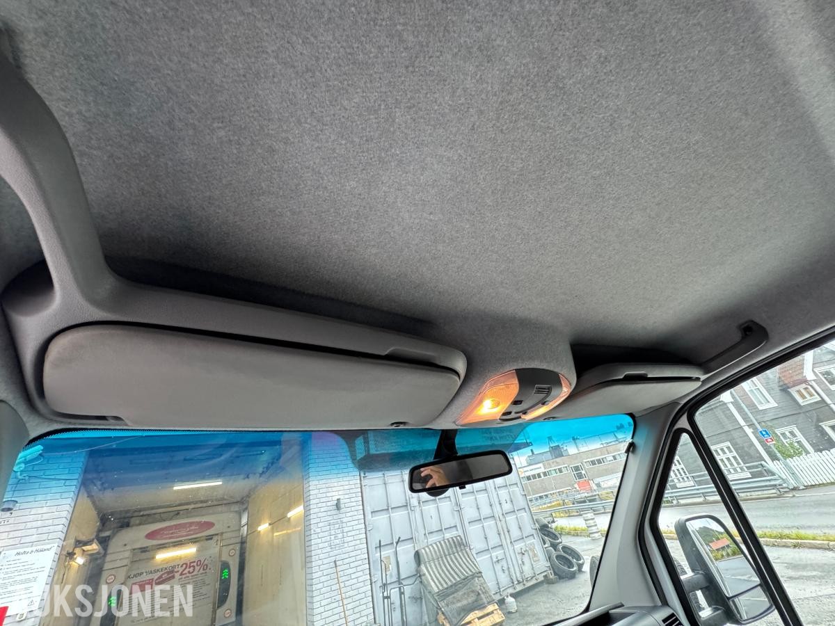 2016 Mercedes-Benz Sprinter 316 CDI/43 skapbil med bakløfter / EU-ok / 286608km