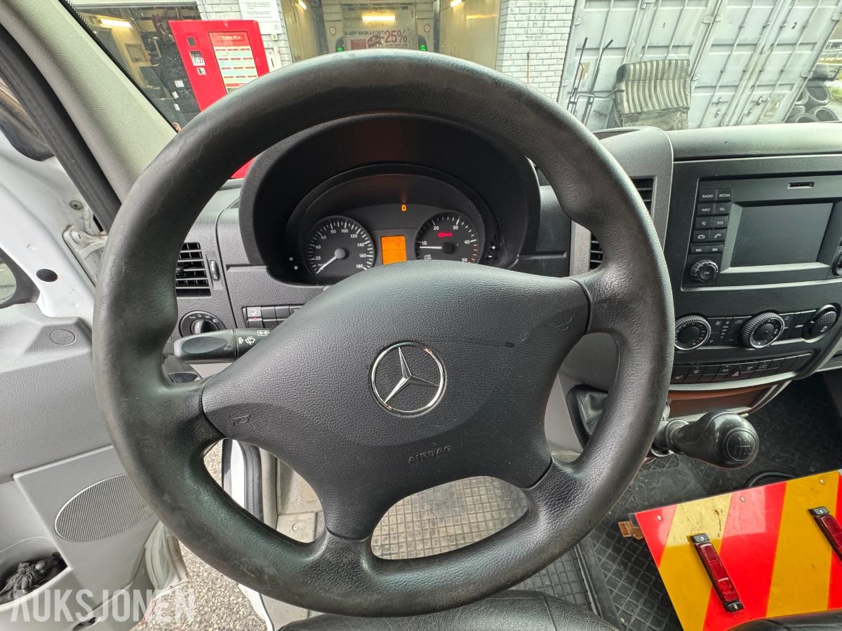 2016 Mercedes-Benz Sprinter 316 CDI/43 skapbil med bakløfter / EU-ok / 286608km