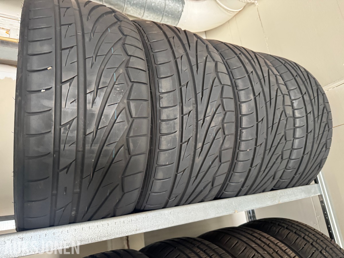 NYTT - 4 Stk. Toyo Proxes 235/35 R20 Sommerdekk