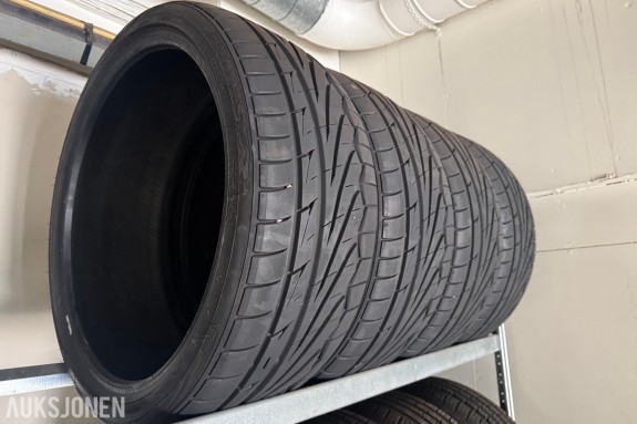 NYTT - 4 Stk. Toyo Proxes 235/35 R20 Sommerdekk