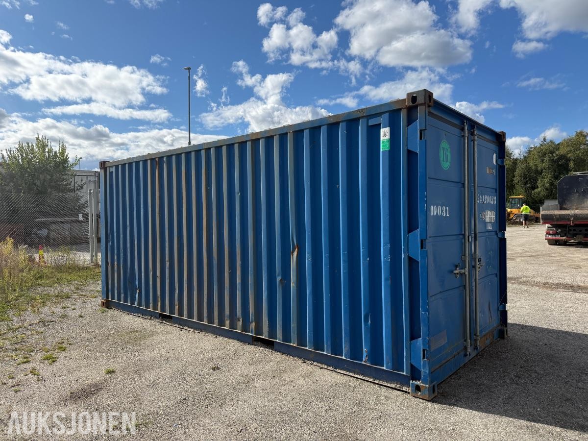 20 fots container med diverse overskuddsmateriell fra kommunalt V/A-anlegg.