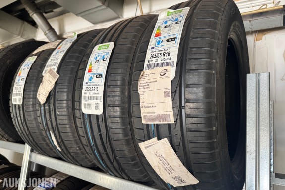 NYTT - 4 Stk. Nokian Hakka Blue 2 205/65 R16 Sommerdekk