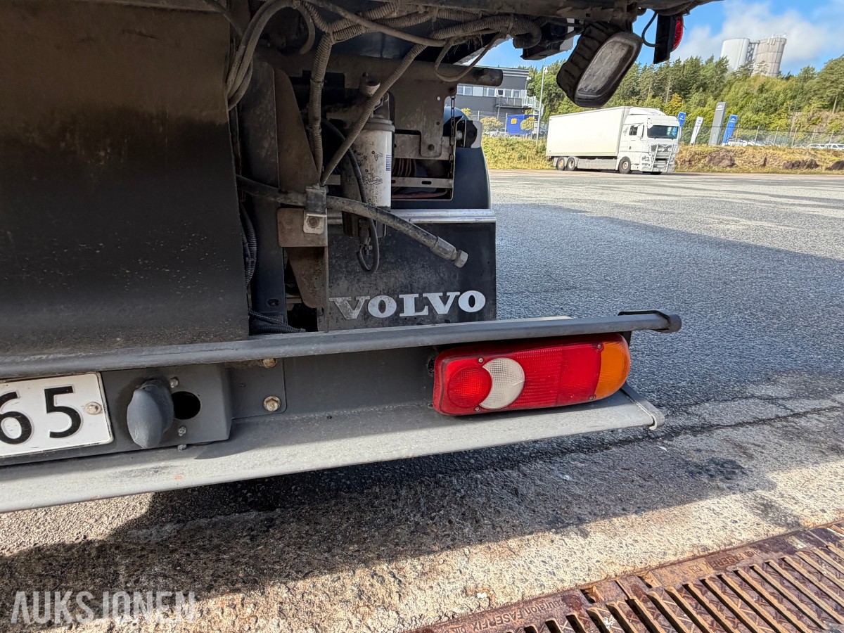 2018 Volvo FL 280 4x2 feiebil - 6 m³ påbygg - 69 250 km - Euro 6T - to sidekoster