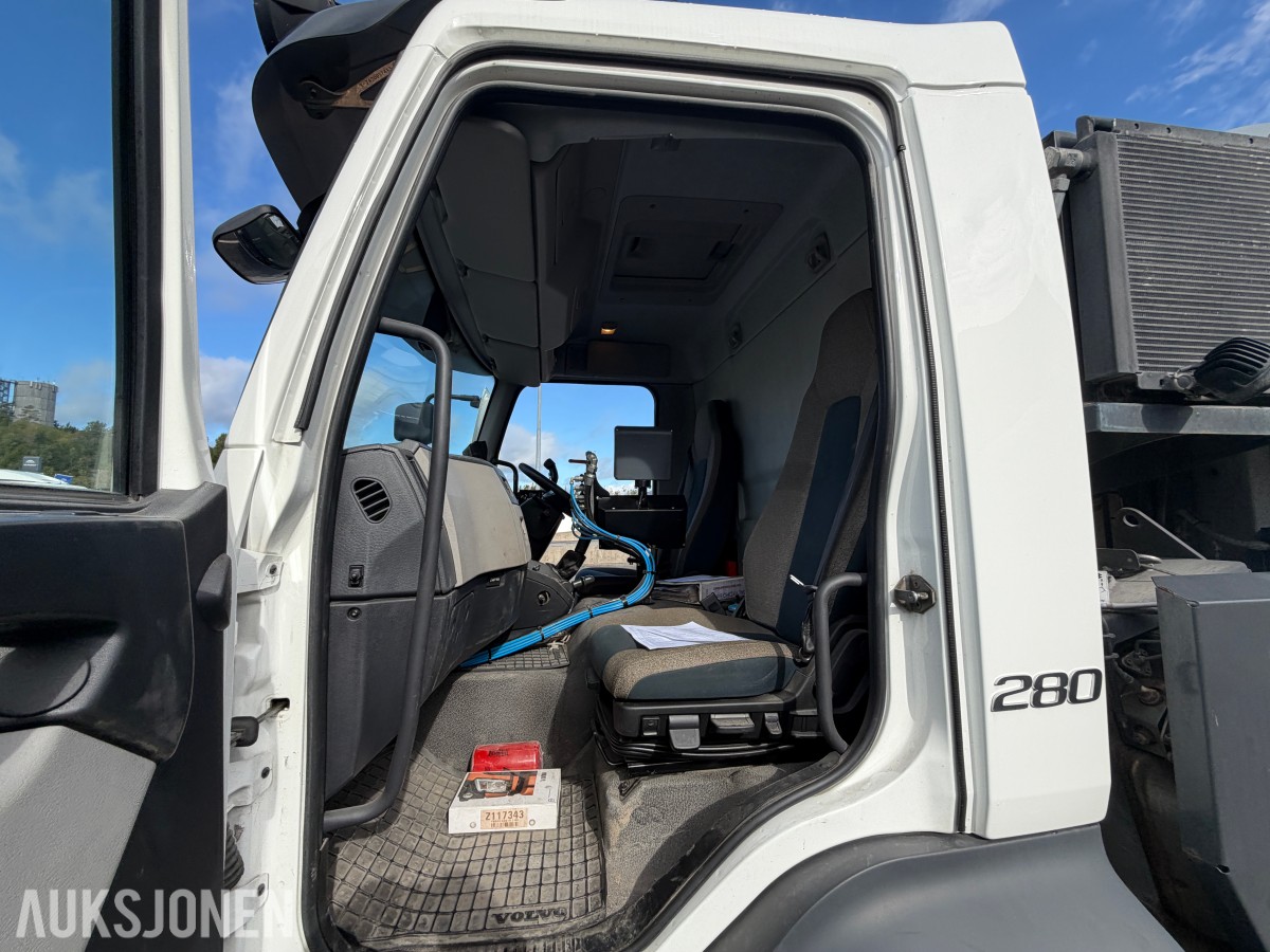 2018 Volvo FL 280 4x2 feiebil - 6 m³ påbygg - 69 250 km - Euro 6T - to sidekoster