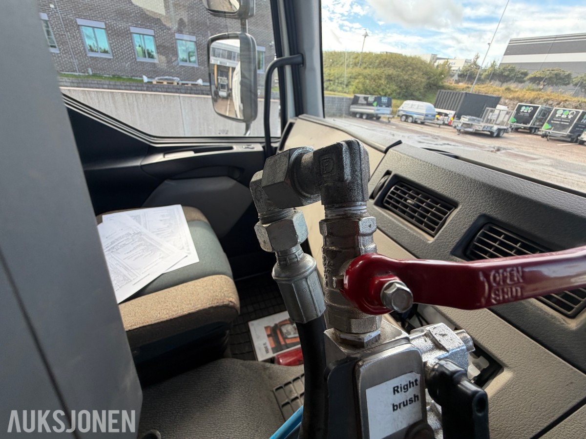 2018 Volvo FL 280 4x2 feiebil - 6 m³ påbygg - 69 250 km - Euro 6T - to sidekoster