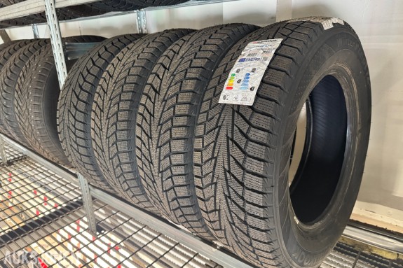 NYTT - 4 Stk. Hankook Winter i*cept iZ2 215/65 R16 Vinterdekk
