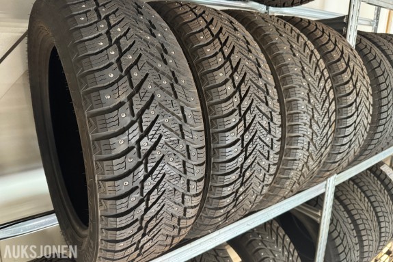 NYTT - 4 Stk. Nokian Hakkapeliitta 10 SUV 215/55 R18 Vinterdekk m/ pigg