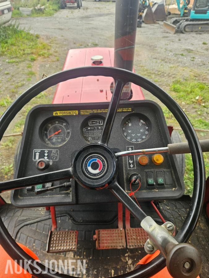1981 International 585 XL 2WD