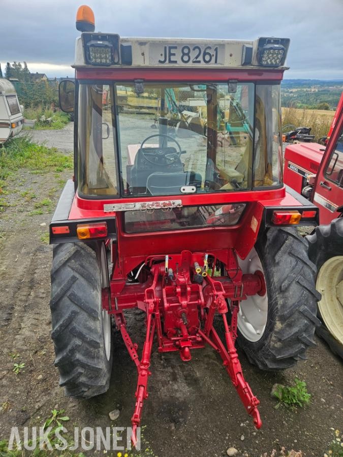 1981 International 585 XL 2WD
