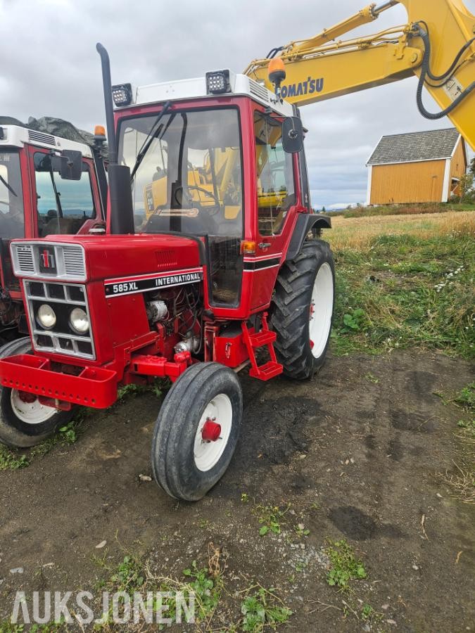 1981 International 585 XL 2WD