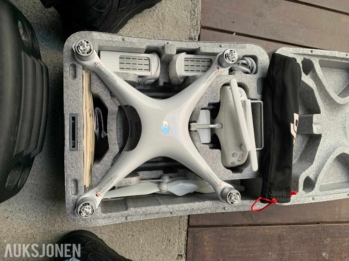 2022 DJI PHANTOM 4 PRO drone