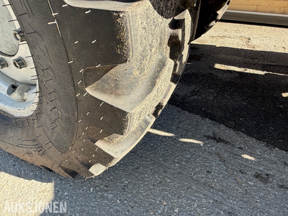 2002 Volvo L35 hjullaster / 15 634 timer / Med skuffe / Sertifisert