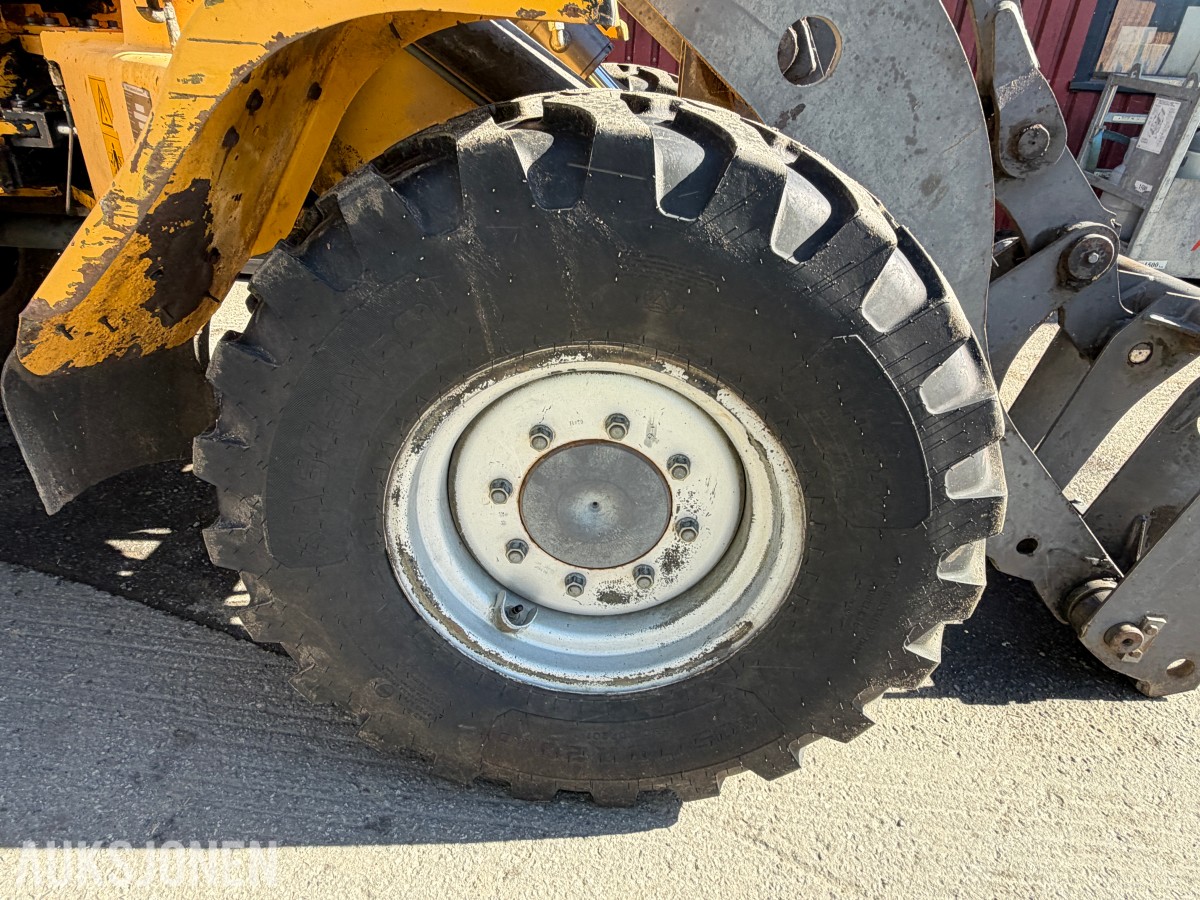 2002 Volvo L35 hjullaster / 15 634 timer / Med skuffe / Sertifisert