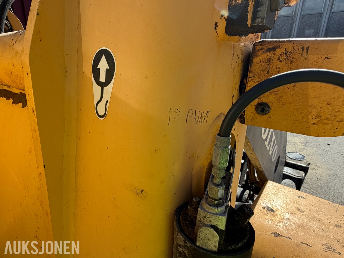 2002 Volvo L35 hjullaster / 15 634 timer / Med skuffe / Sertifisert