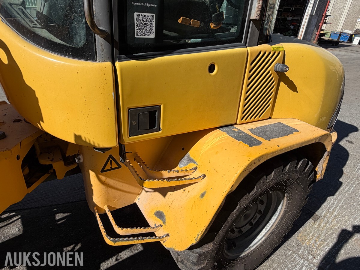 2002 Volvo L35 hjullaster / 15 634 timer / Med skuffe / Sertifisert