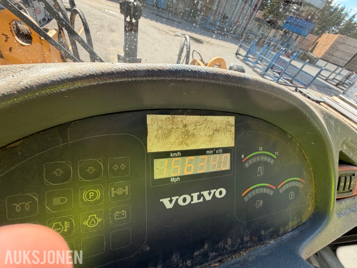 2002 Volvo L35 hjullaster / 15 634 timer / Med skuffe / Sertifisert
