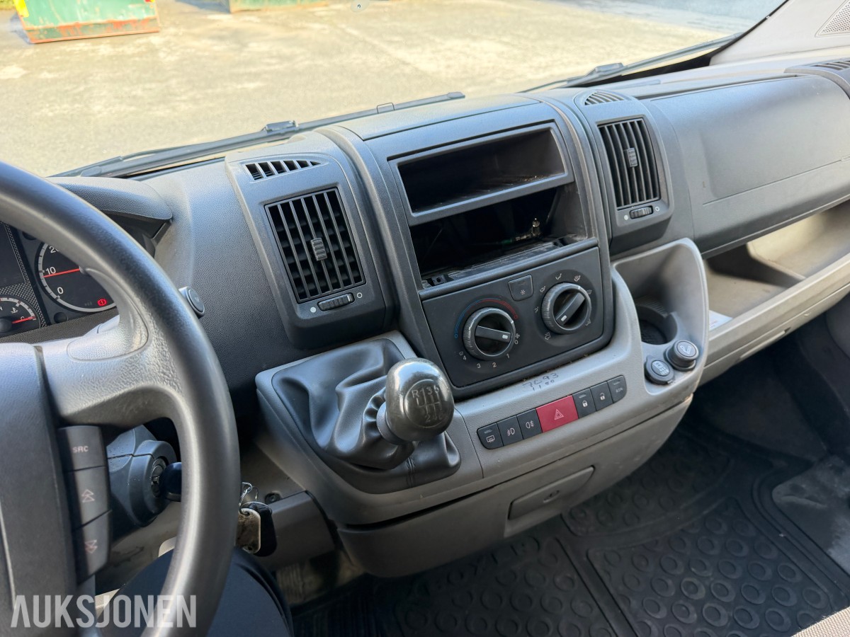 2010 2010 PEUGEOT BOXER 2.2-120 - HENGERFESTE
