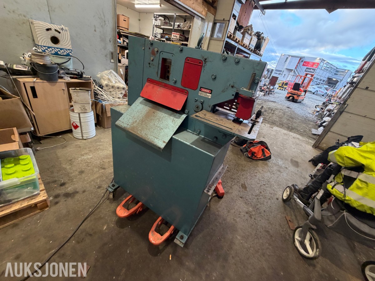 Kingsland 40XM kombinert metallbearbeidingsmaskin / stansemaskin / kombimaskin