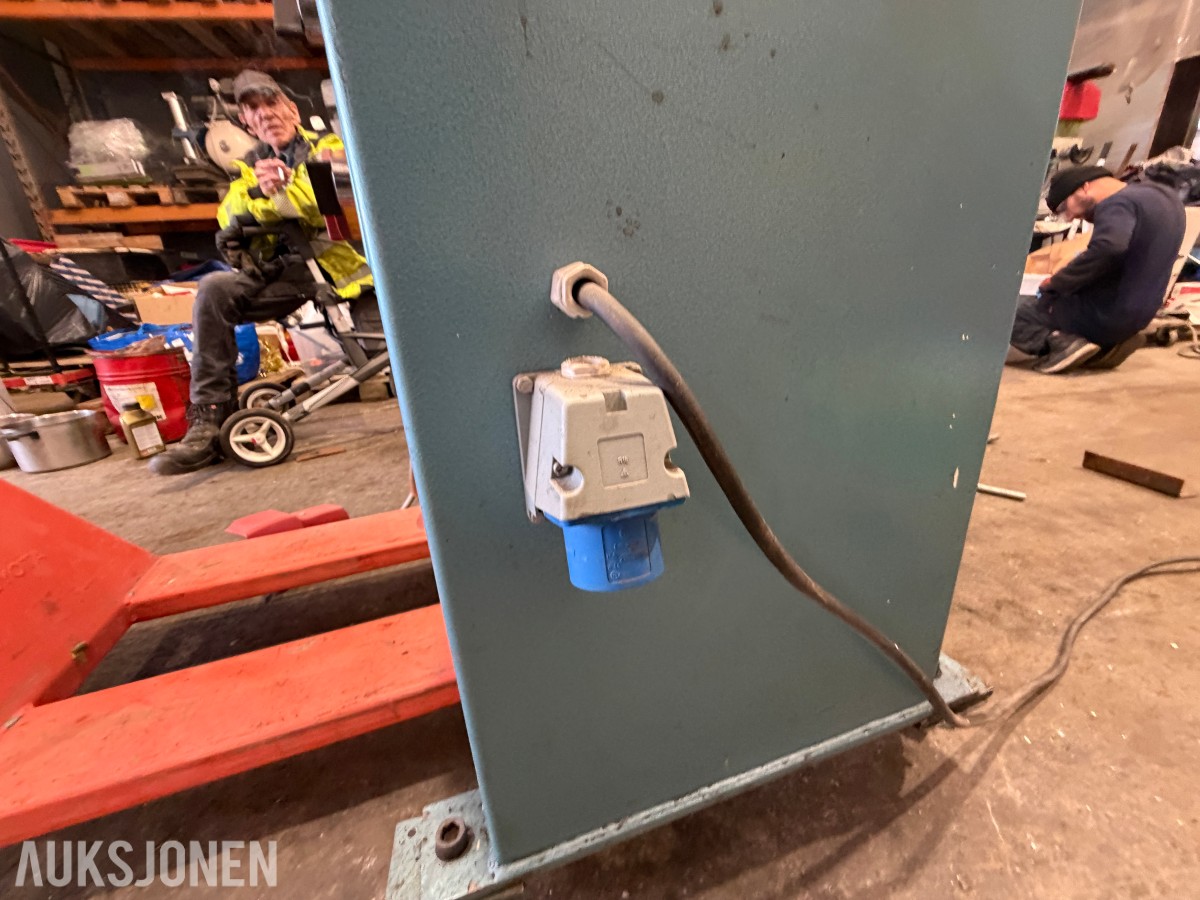 Kingsland 40XM kombinert metallbearbeidingsmaskin / stansemaskin / kombimaskin