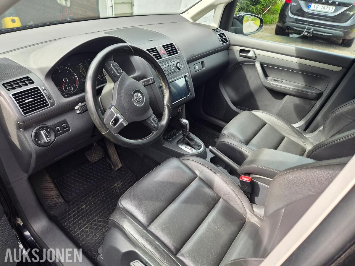 2012 Volkswagen Touran 2.0 Diesel 170hk Automat, Webasto, S+V Dekk
