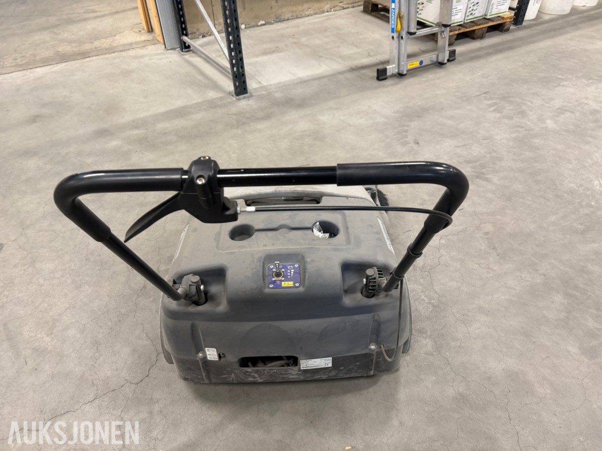 Nilfisk SW750 Sopemaskin