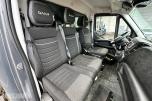 2022 Iveco DAILY 35S18 varebil, kapellpåbygg og Dhollandia bakløfter, 93311km
