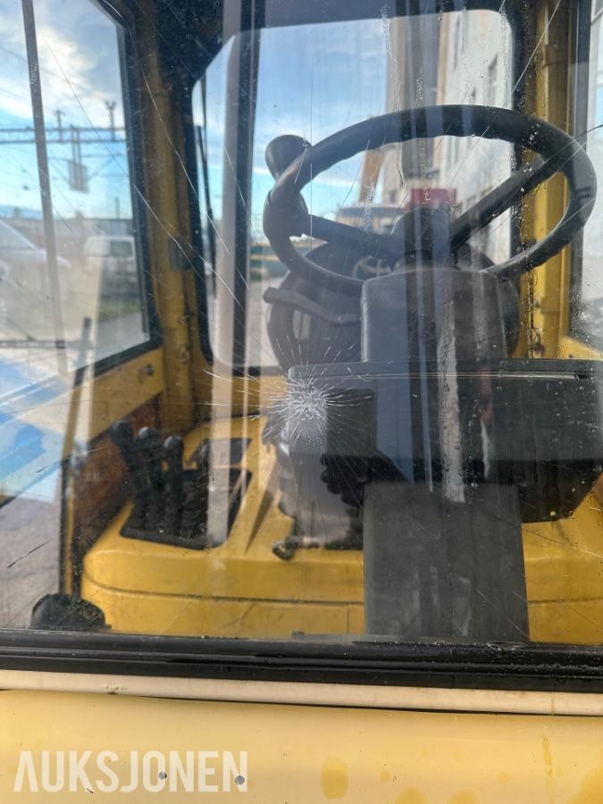 Hyster H250x truck med gaffelspredning og sideforskyvning - mva fri